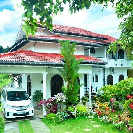 Nh Rest House Мириса Екстериор снимка
