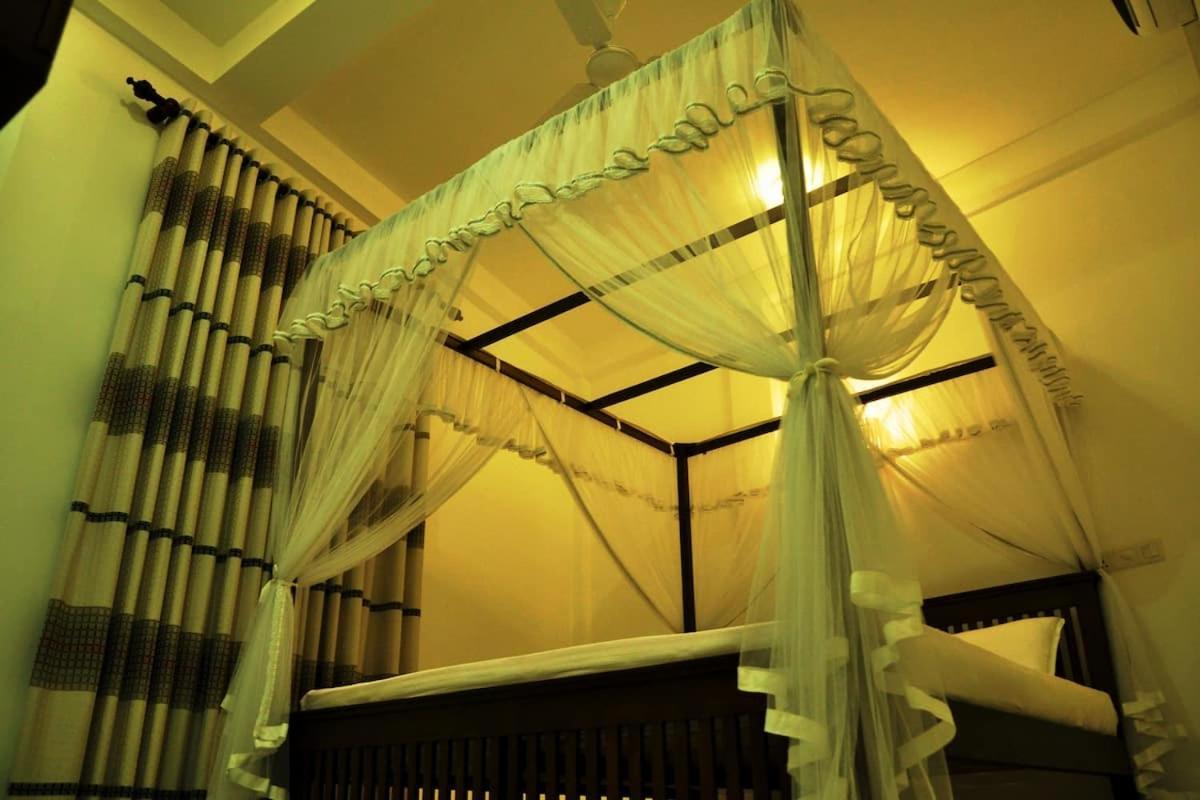 Nh Rest House Мириса Екстериор снимка