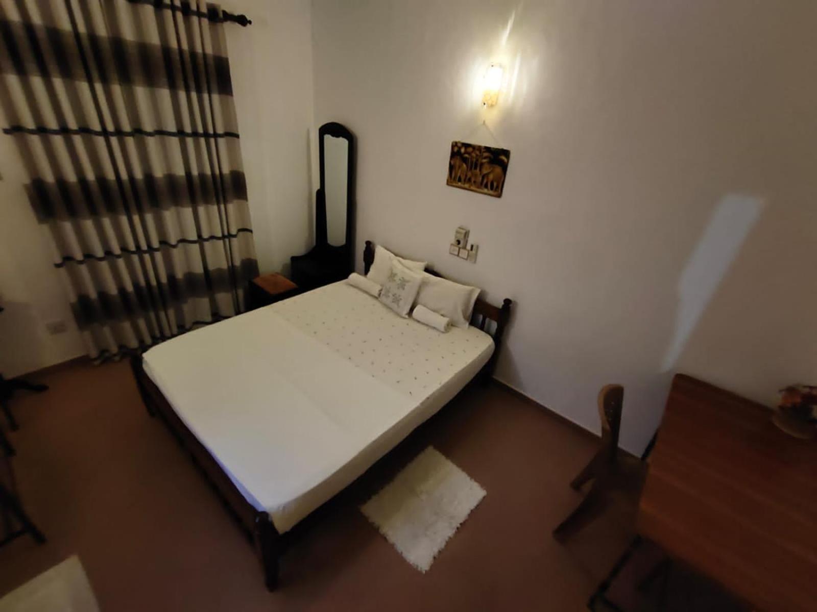 Nh Rest House Мириса Екстериор снимка